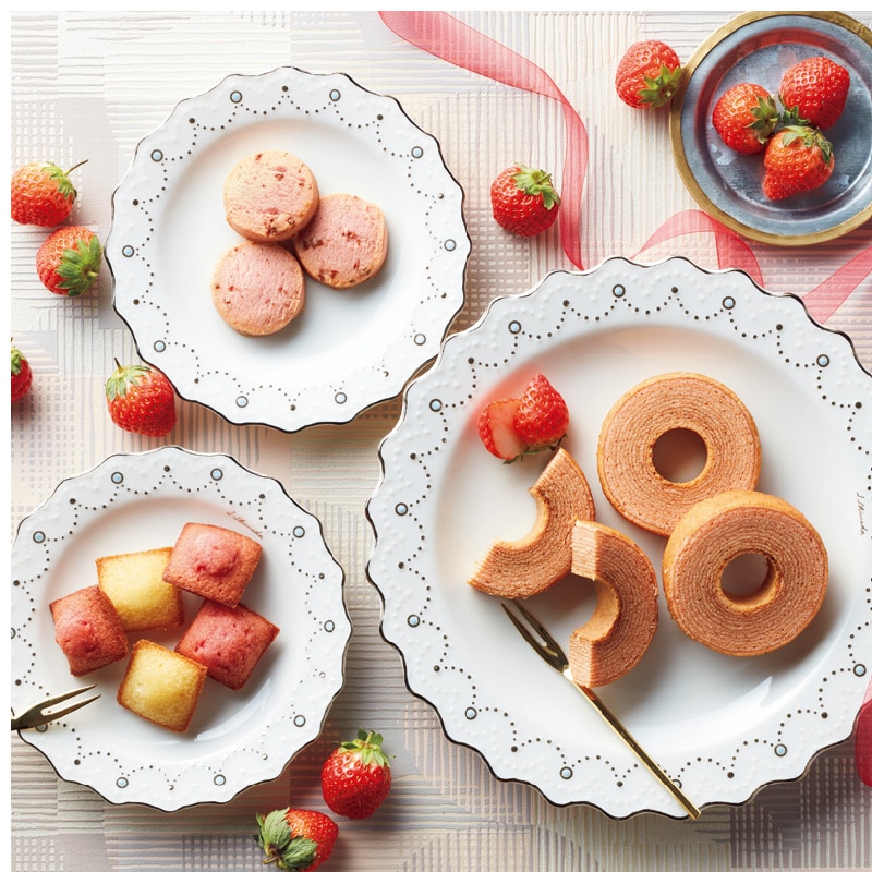 <お歳暮>あまおう苺バウムクーヘン&プチフィナンシェギフト B