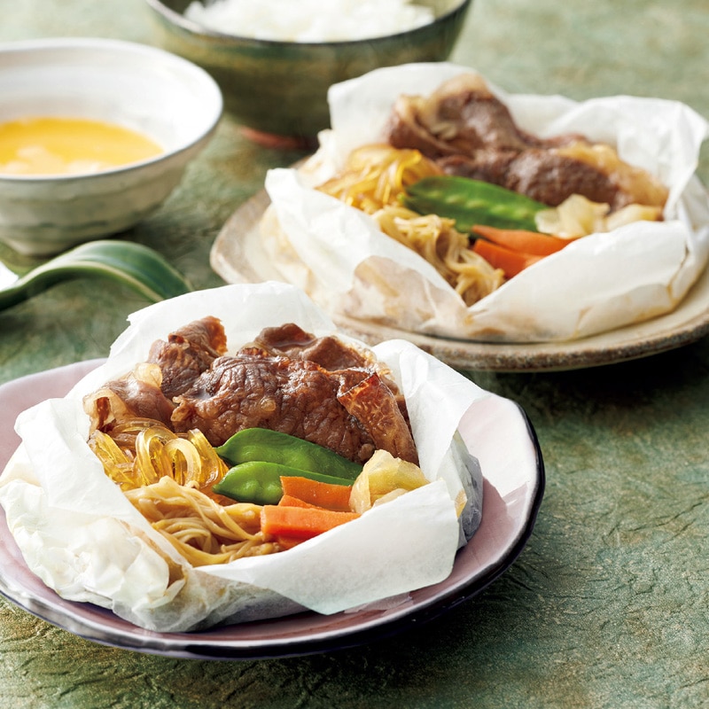 <お歳暮>【冷凍】黒毛和牛すき焼き風包み蒸し