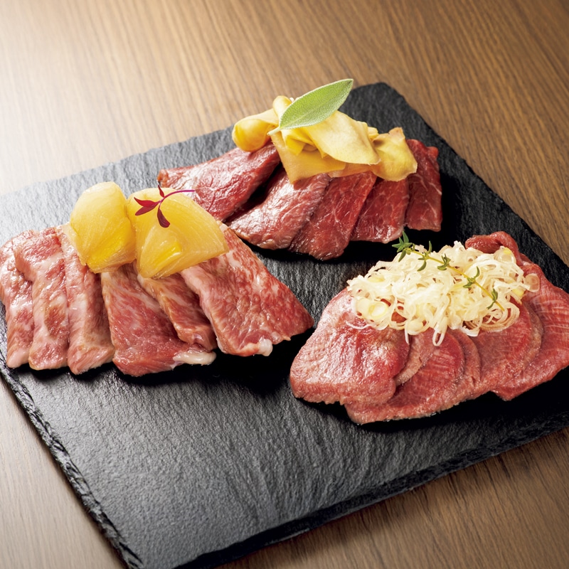 <お歳暮>【冷凍】黒毛和牛と牛タンの野菜旨み感じる焼肉