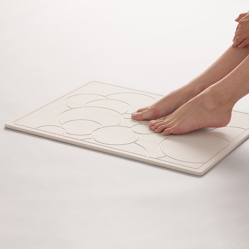 �Ȃ̂�ځ@�����o�X�}�b�g�@���M�����[�@�o�u��