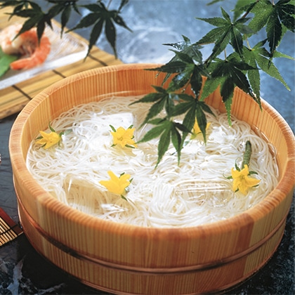 �������E��l�Y�̎艄�f�ˁ@�R�O��