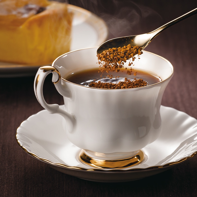 �����Ε遄�y�O�z�z�l�X�J�t�F�@�v���~�A���R�[�q�[�M�t�g�i�����{�Łj