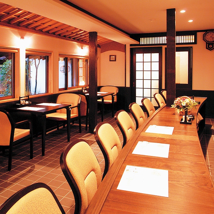 mR`ER`nVEy܁@`^fBi[yA