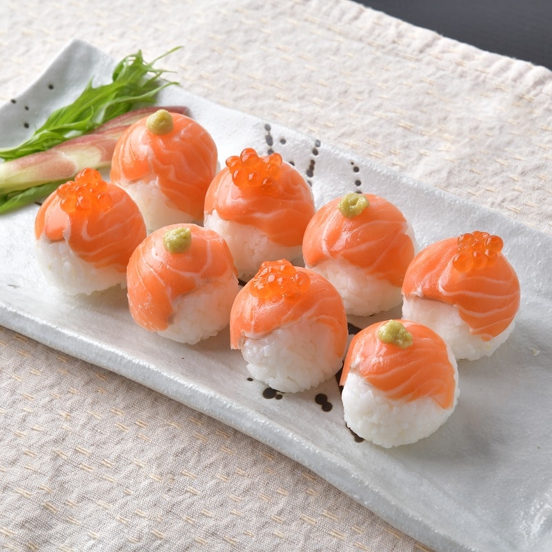 yⓀzUU@܂iT[8y̐YN̔z