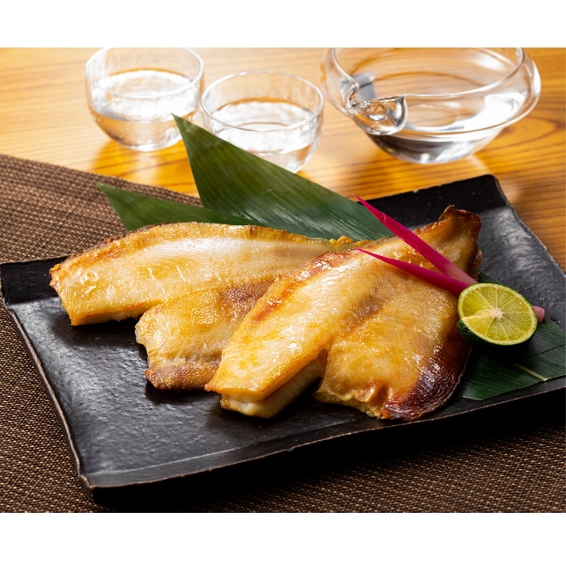 yⓀzVS@JC銱Ă@1y̐YN̔z